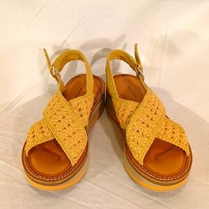 Gorgeous NWOT Robert Clergerie (France) MustardTan & Pink Woven Platform Sandals